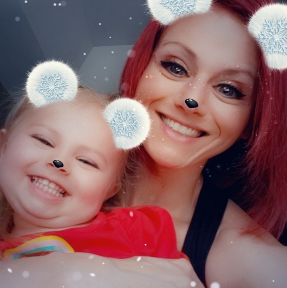 Meet your Posher, Michelle - Picture 1 of 1